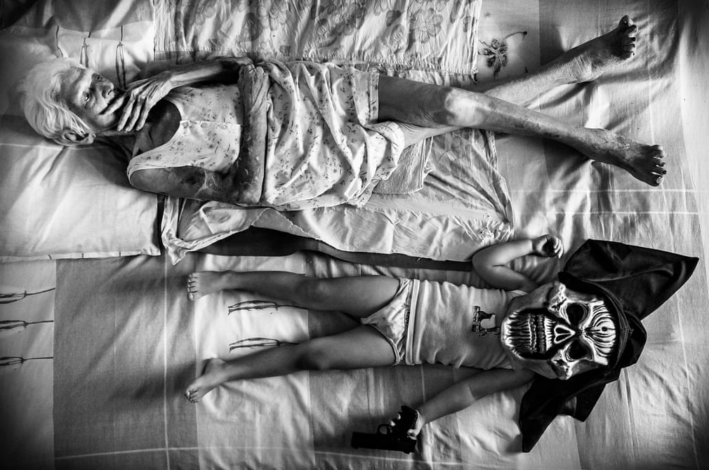 HAVANNA. Seine Bilder sind wahrhaftig und vermitteln ein Gefühl von Identität. Sie sind voller Tradition, Glück, Tragödie und Magie. | Bildquelle: The Guardian HAVANNA. Seine Bilder sind wahrhaftig und vermitteln ein Gefühl von Identität. Sie sind voller Tradition, Glück, Tragödie und Magie. | Bildquelle: The Guardian | Bilder sind in der Regel urheberrechtlich geschützt