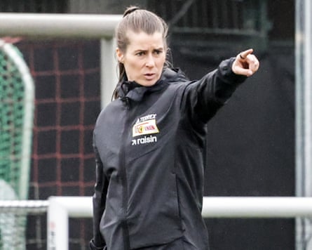 Marie-Louise Eta astatine Union Berlin training