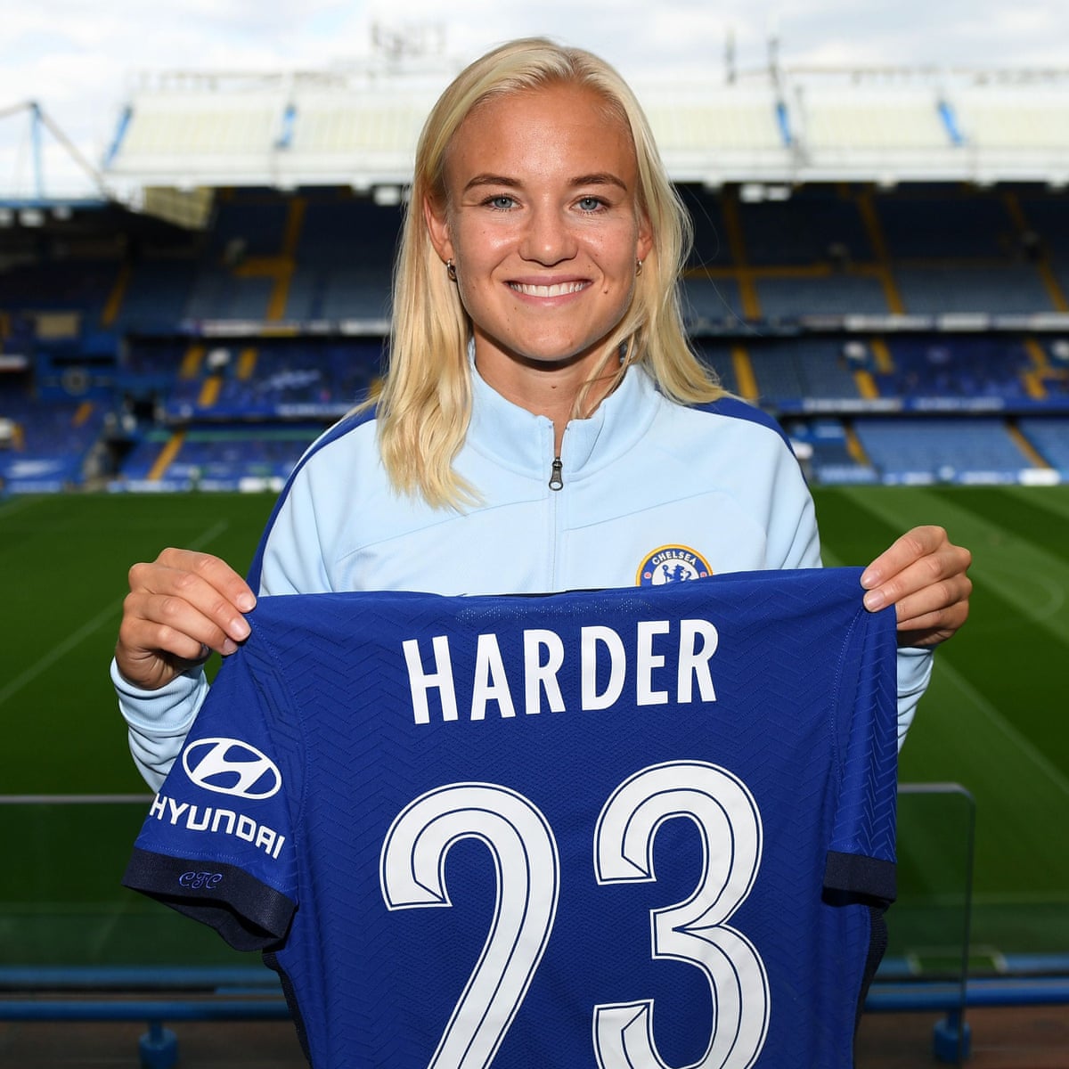 Chelsea Women Sign Pernille Harder From Wolfsburg For World Record Fee Chelsea Women The Guardian