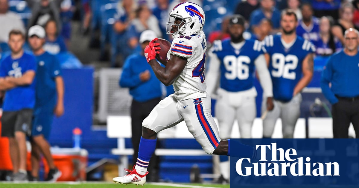 Former England rugby union player Christian Wade scores on first NFL touch