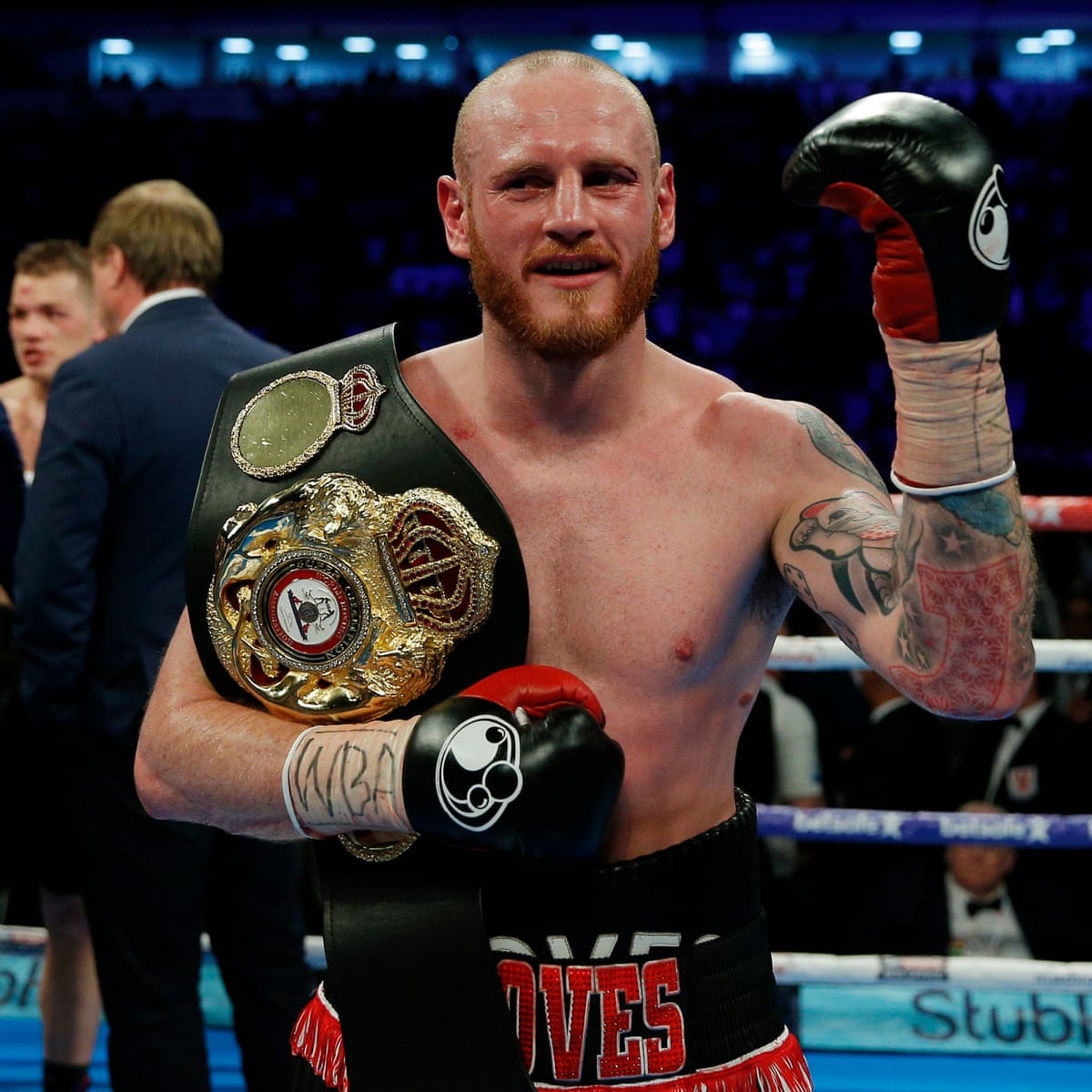 George Groves se retiró dle boxeo profesional a los 30 años de edad. George Groves se retiró dle boxeo profesional a los 30 años de edad.