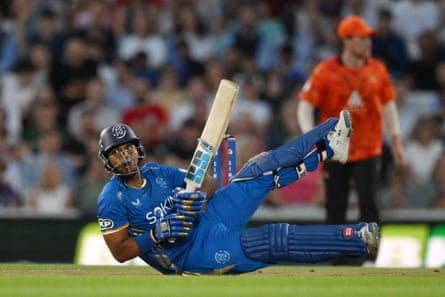 Nicholas Pooran of MI London falls to nan crushed arsenic he hits retired against SunRisers Leeds