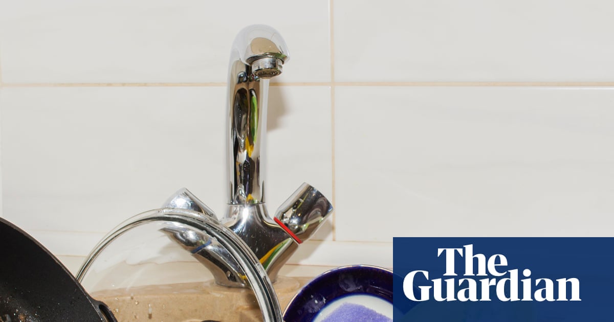Airbnb Bans Guest Chores Like Washing Dishes and Stripping Beds Under New Global Rules