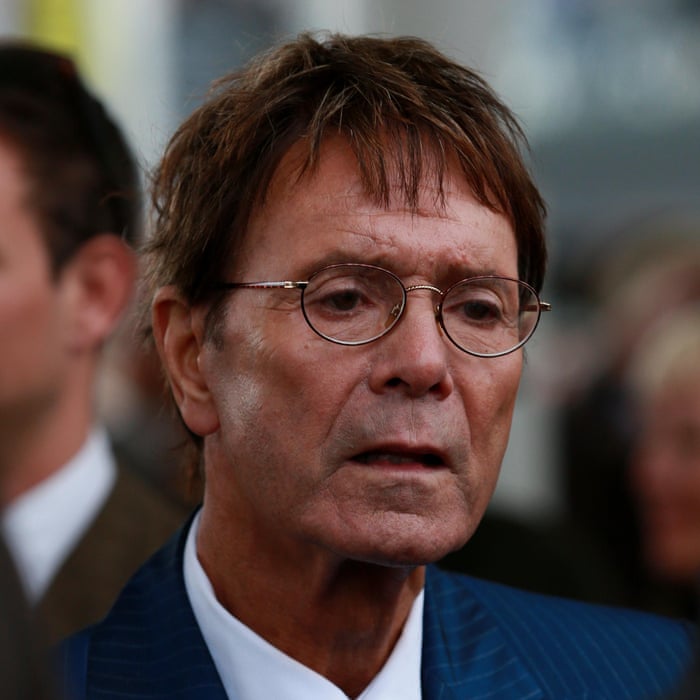 Топ-20 самых популярных исполнителей Великобритании Топ-20 самых популярных исполнителей Великобритании