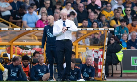 Sean Dyche looks at his watch as Everton face Wolves at Molineux in May