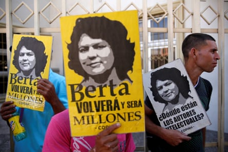 A protest outside court in Tegucigalpa, Honduras, during a hearing of Roberto David Castillo, who was arrested on charges of helping plan the murder of Berta Caceres