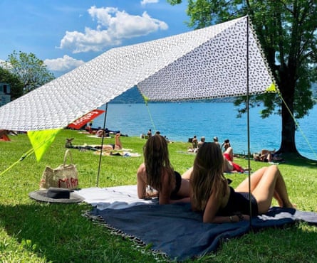 The 27 fourth of july sales worth browsing while you hide from the heatwave | shopping Miasun beach tent product photo