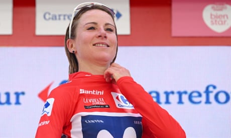 Vuelta Femenina: Van Vleuten takes lead, Realini wins stage on photo finish