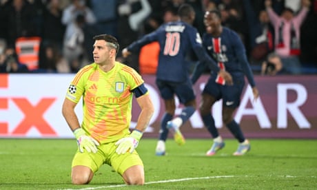 Emiliano Martínez looks downcast after conceding Paris Saint-Germain's third goal
