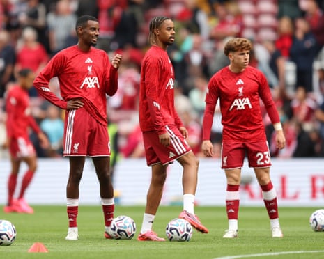 From left: Alexander Isak, Bradley Barcola and Victor Muñoz