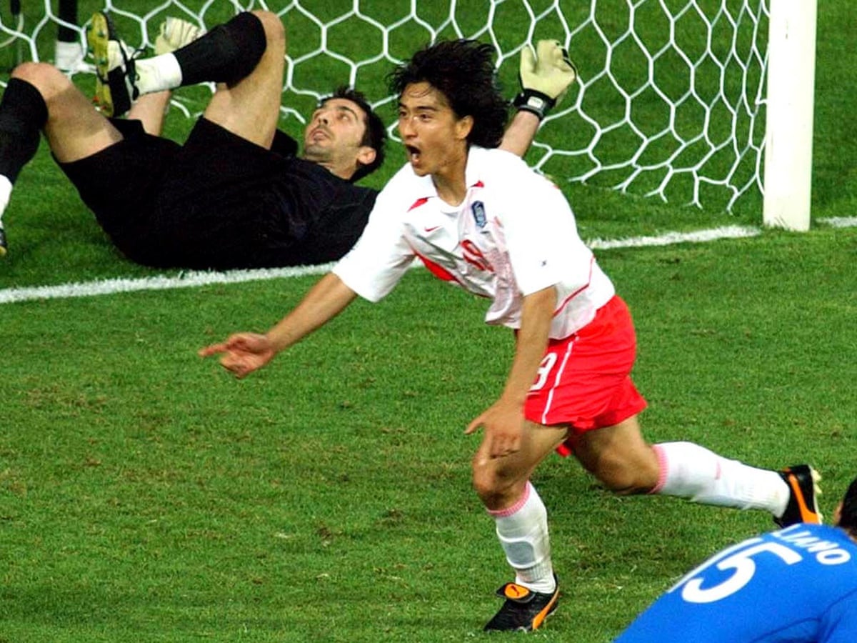 World Cup Stunning Moments Italy Shocked By South Korea In 02 Italy The Guardian World Cup Stunning Moments Italy Shocked By South Korea In 02 Italy The Guardian