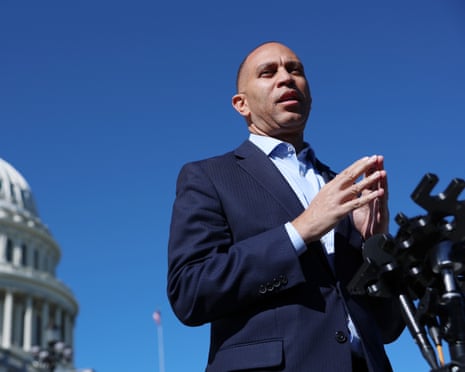 Minority leader Hakeem Jeffries (D-NY) speaks to reporters outside the Capitol, 16 October 2025.