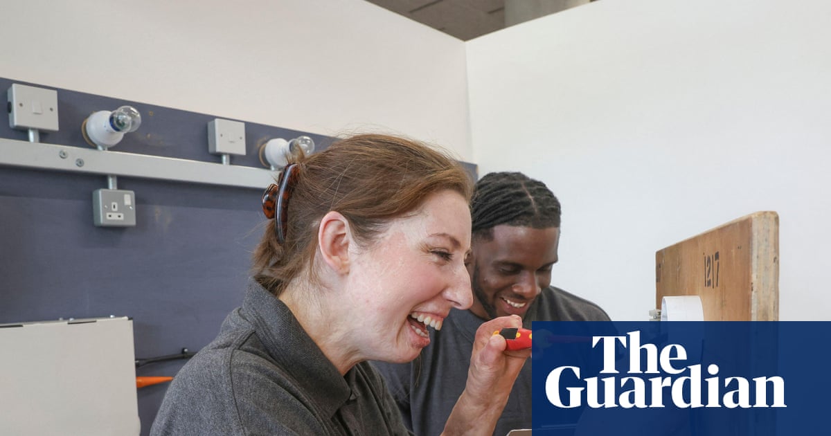 Ministers unveil ‘right to try’ plan to help disabled people find work