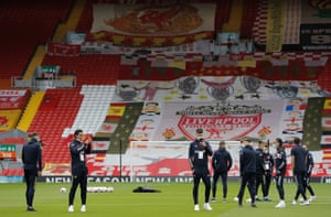 Leeds players on the pitch before the match taking in the “atmosphere”.