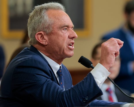 Пристальное внимание к Хегсету усиливается, поскольку демократы пытаются обуздать администрацию Трампа в связи с войной в Иране