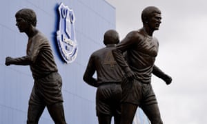 Everton unveil the Holy Trinity statue.