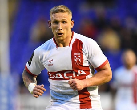 Mikolaj Oledzki playing for England in 2021