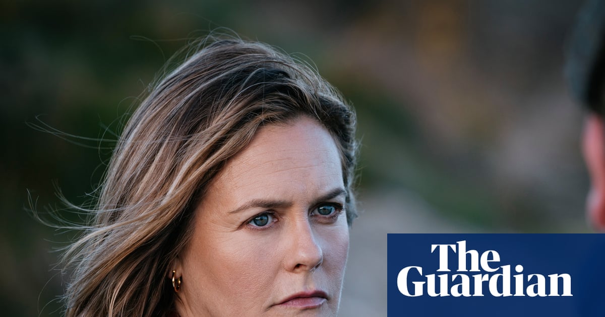 TV tonight: Alicia Silverstone’s Irish murder mystery drama