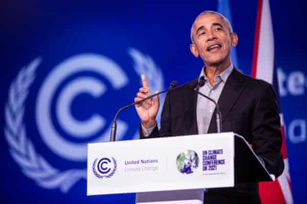 COP26 ProtestFormer US President Barack Obama at COP26 COP26 - the next annual UN climate change conference. COP stands for Conference of the Parties. The summit will be attended by the countries that signed the United Nations Framework Convention on Climate Change (UNFCCC) – a treaty that came into force in 1994, Glasgow. Scotland UK 08/11/2021 © COPYRIGHT PHOTO BY MURDO MACLEOD All Rights Reserved Tel + 44 131 669 9659 Mobile +44 7831 504 531 Email: m@murdophoto.com STANDARD TERMS AND CONDITIONS APPLY See details at http://www.murdophoto.com/T%26Cs.html No syndication, no redistribution. sgealbadh, A22NQS