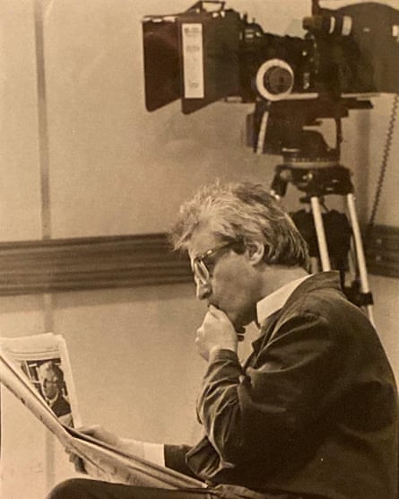 Chris Pparr on set