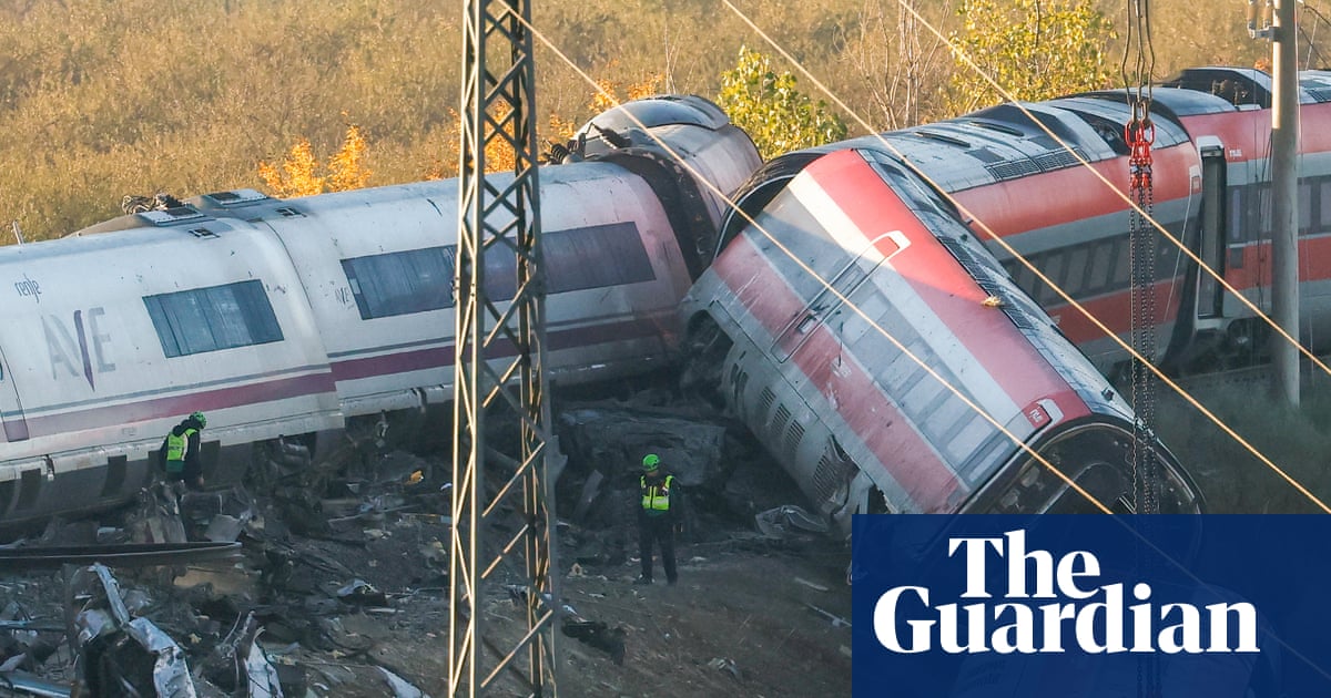 Survivors shell-shocked after deadly Spain train crash