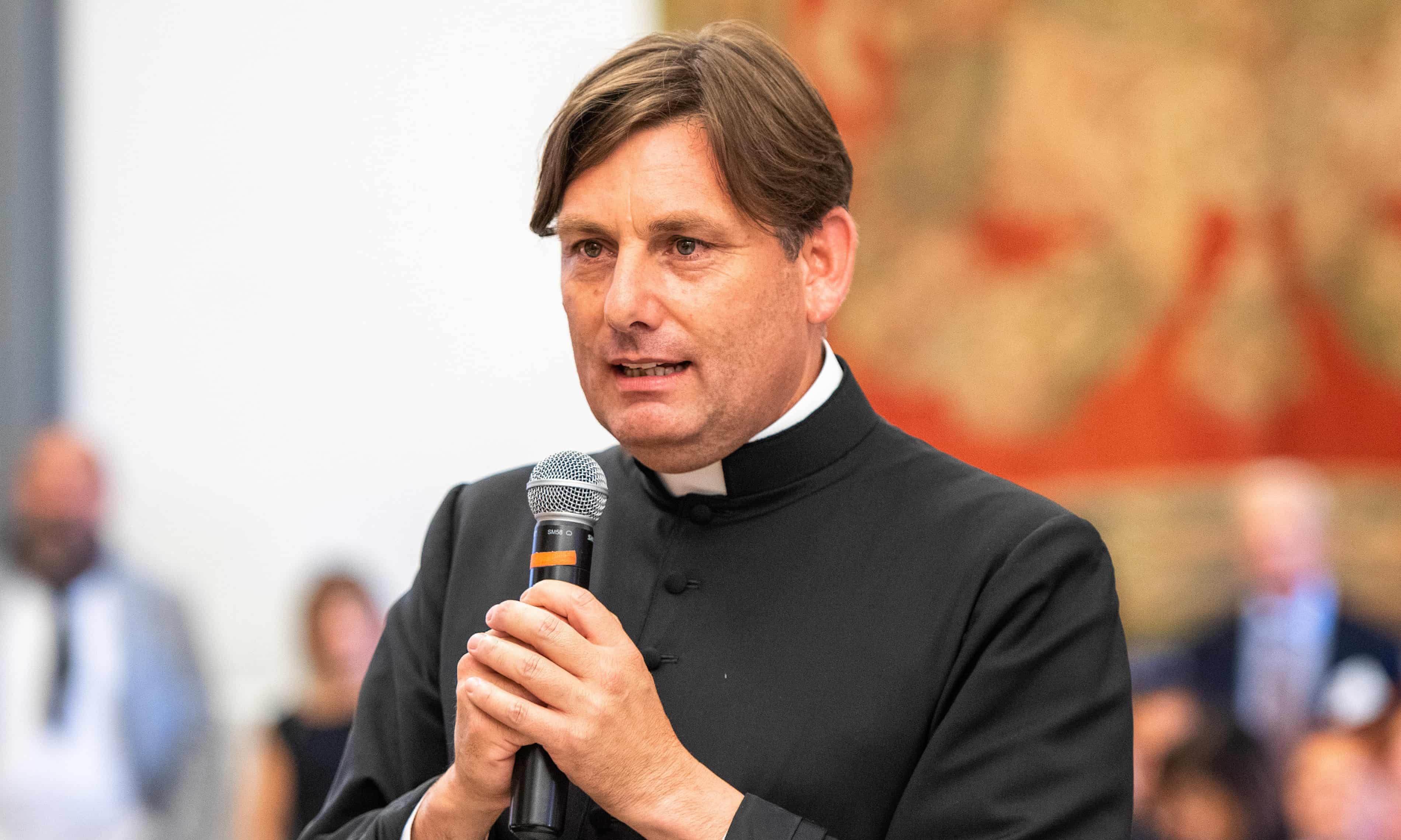 Italian antimafia priest attacked in Rome (theguardian.com)