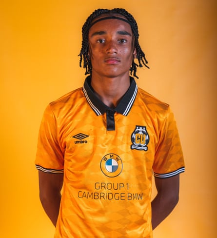 Daniel Nneji in Cambridge United kit