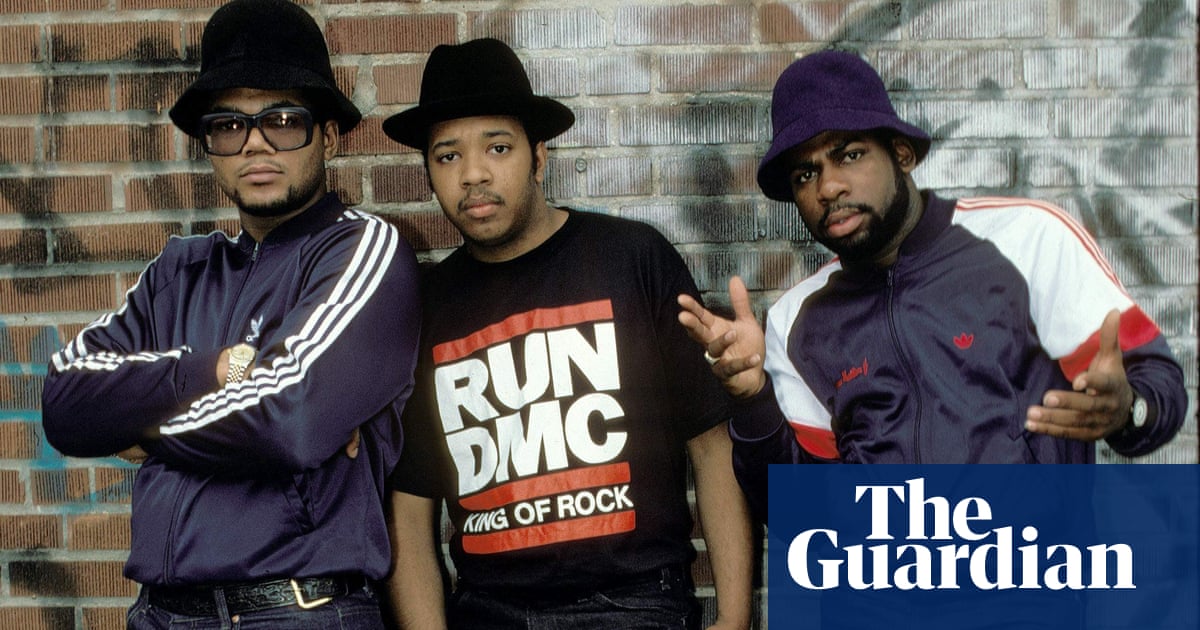 UK Atlantic Records boss resigns over Run-DMC fancy dress