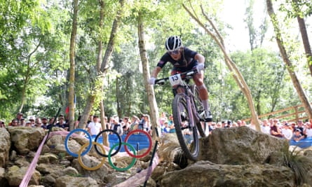 Team GB’s Evie Richards on her way to fifth place.