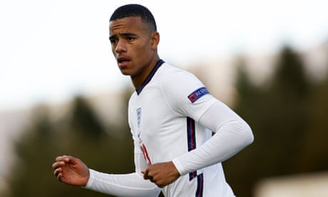 Gary Neville To Commentate On Salford City S Tie With Manchester United Football The Guardian