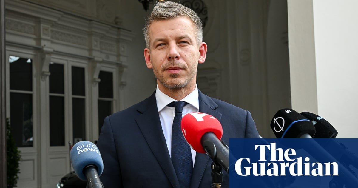Hungary to limit prime ministers to maximum eight-year terms