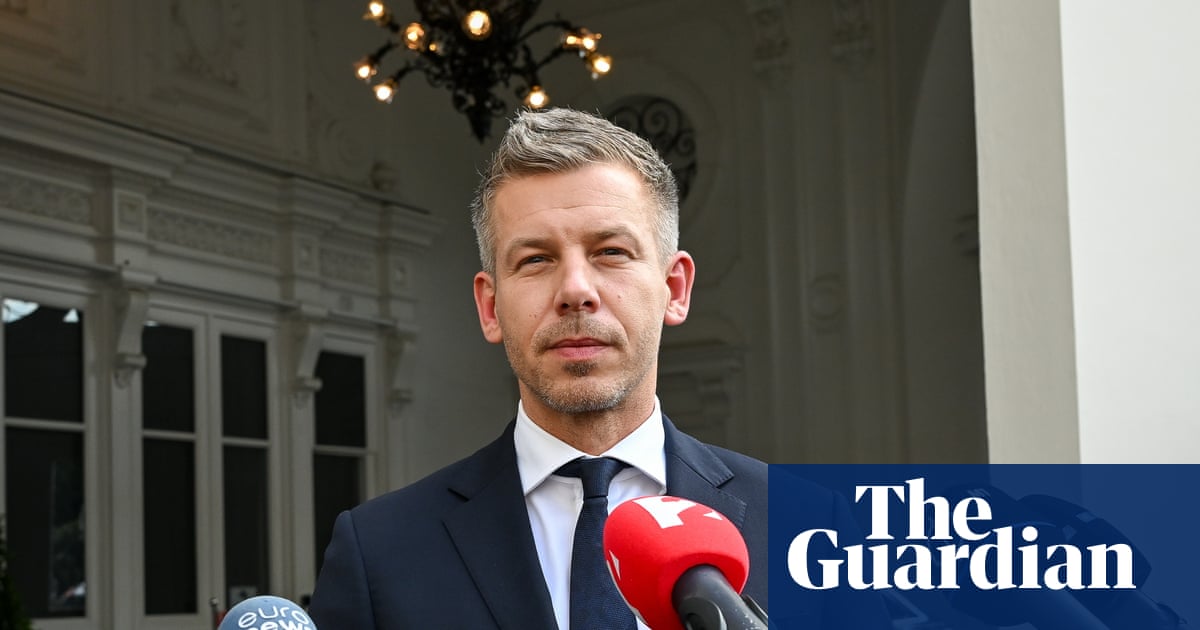 Hungary to limit prime ministers to maximum eight-year terms
