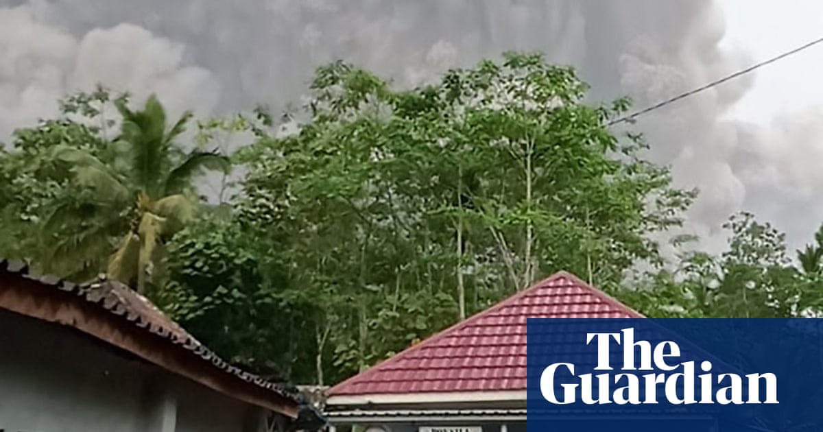 Indonesia: one dead as Semeru volcano spews huge ash cloud