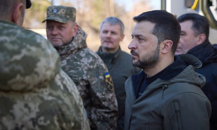 President Volodymyr Zelenskiy and Gen Valerii Zaluzhnyi visit an artillery training centre in November 2023.
