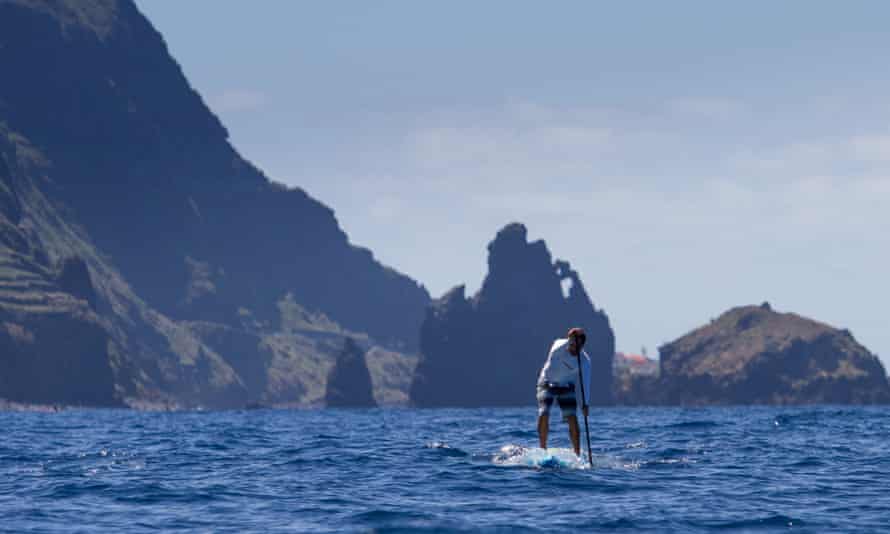 Stand-Up Paddleboarding in Porto Moniz
