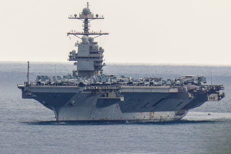 USS Gerald R Ford konuşlandırma operasyonları sırasında denizdeki uçak gemisi
