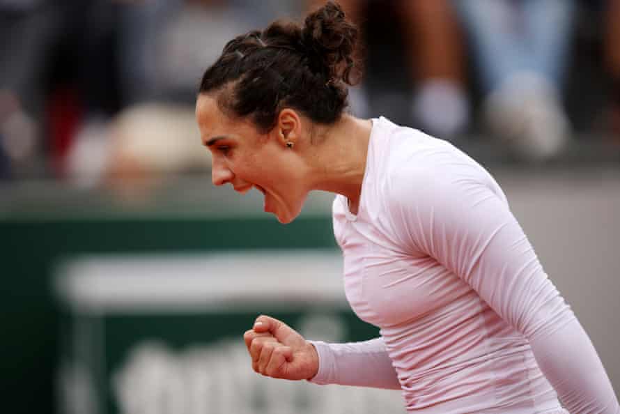 Martina Trevisan moves on to the last 16.