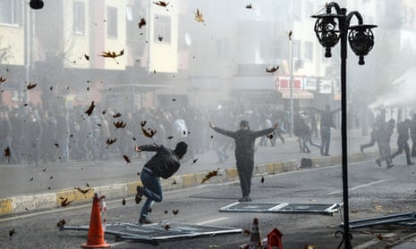 Kurds clash with Turkish police in Diyarbakır as they protest against the recent curfews imposed on Kurdish towns. 