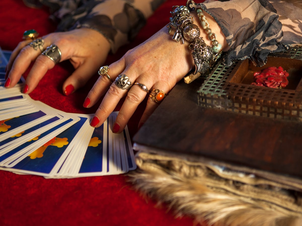 She Didn T See It Coming Psychic Arrested For 800 000 Fraud Us