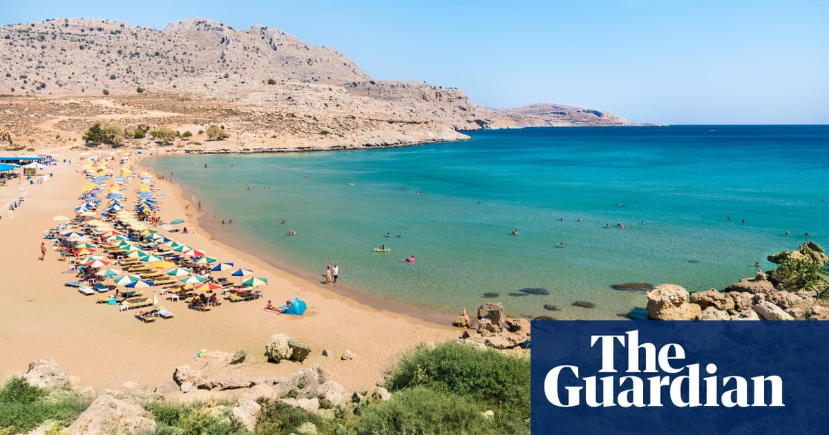 British man dies in Greece ‘after being struck by lightning paddleboarding’