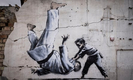 보로디안카에 있는 Banksy의 작품으로 생각되는 작품.