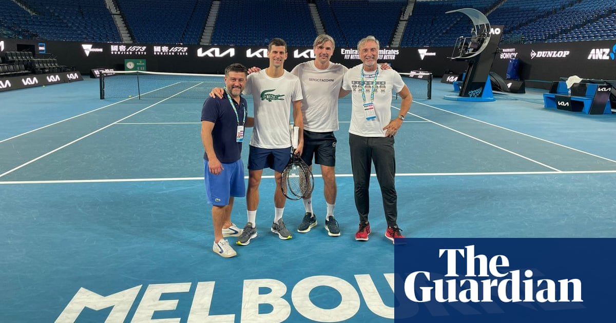'Agradecido': Novak Djokovic agradece al juez y sale a la cancha de tenis después de su liberación