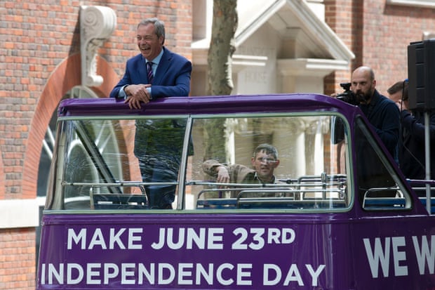 Nigel Farage campaigning for Brexit