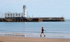 English tourism bosses wary of