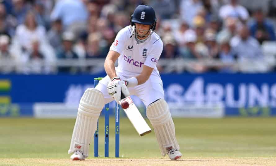 Joe Root’s day four cameo shows he is a master craftsman at his pinnacle | England v New Zealand 2022 2 Joe Root reverse ramps a shot for six off Tim Southee.