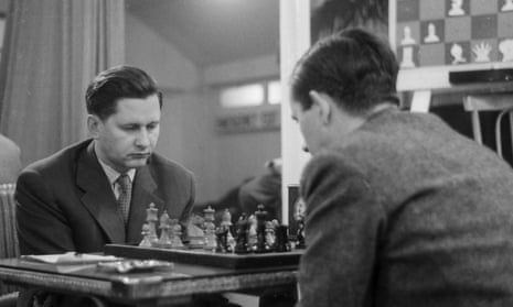 Paul Keres against Leonard Barden in the first round of the Hastings Chess Congress in December 1957