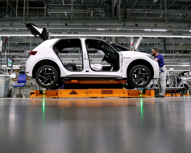 The UK car industry is pressing the EU for a further delay to Brexit EV tariffs.