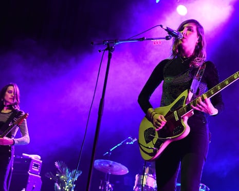 Warpaint Perform At The Brighton Dome<br>BRIGHTON, ENGLAND - MARCH 29: Theresa Wayman (L) and Emily Kokal of Warpaint perform at Brighton Dome on March 29, 2017 in Brighton, England. (Photo by Tabatha Fireman/Redferns)