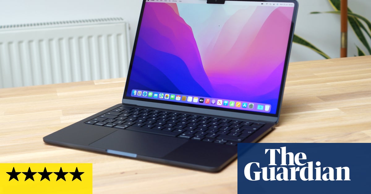 Apple MacBook Air M2 review: sleek redesign takes things up a notch
