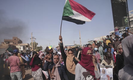 People protesting against the military coup and deal that reinstated Prime Minister Abdalla Hamdok in Khartoum.